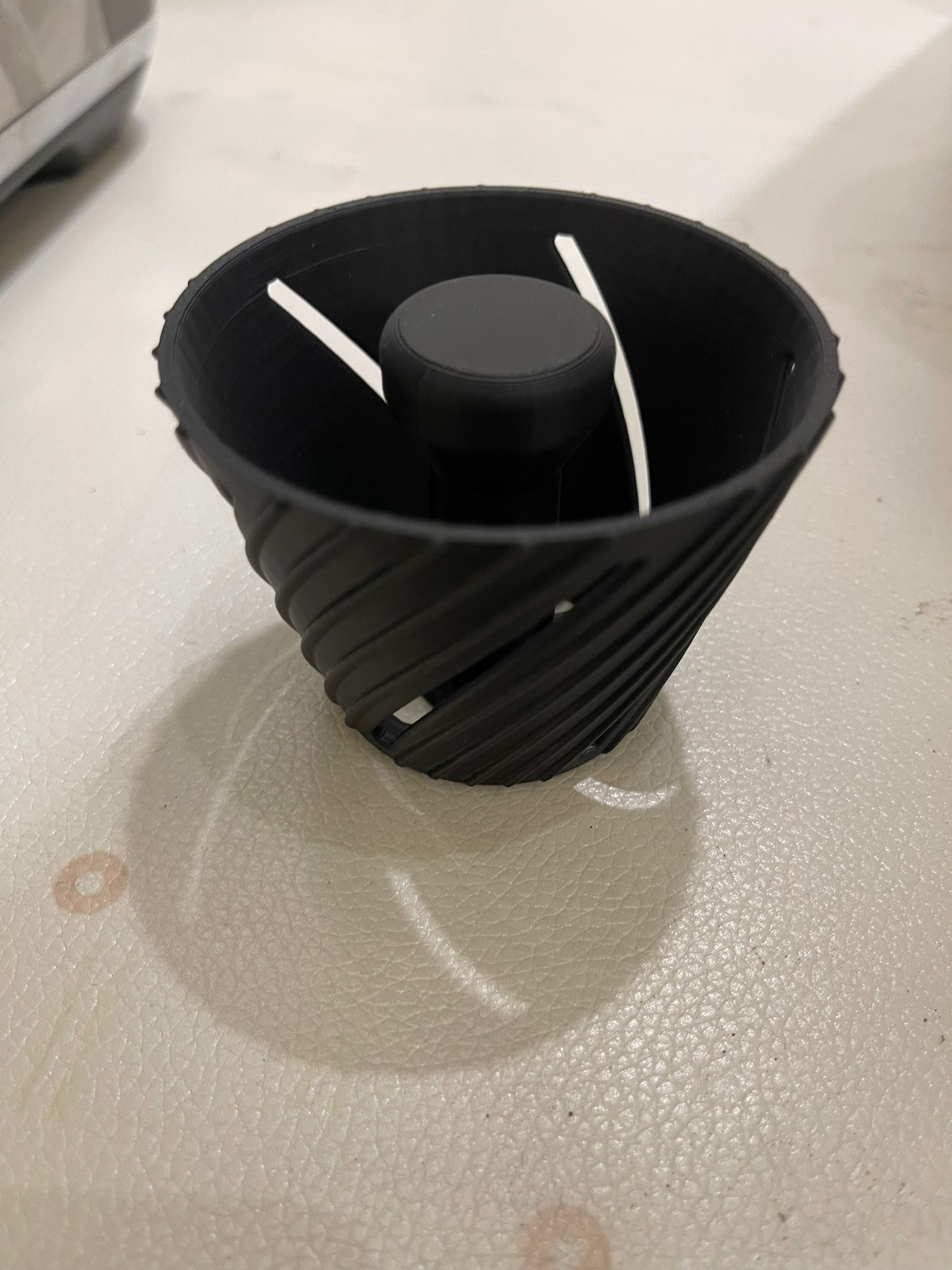 نوقوشيتور اكس بلوم ستيديو اسود